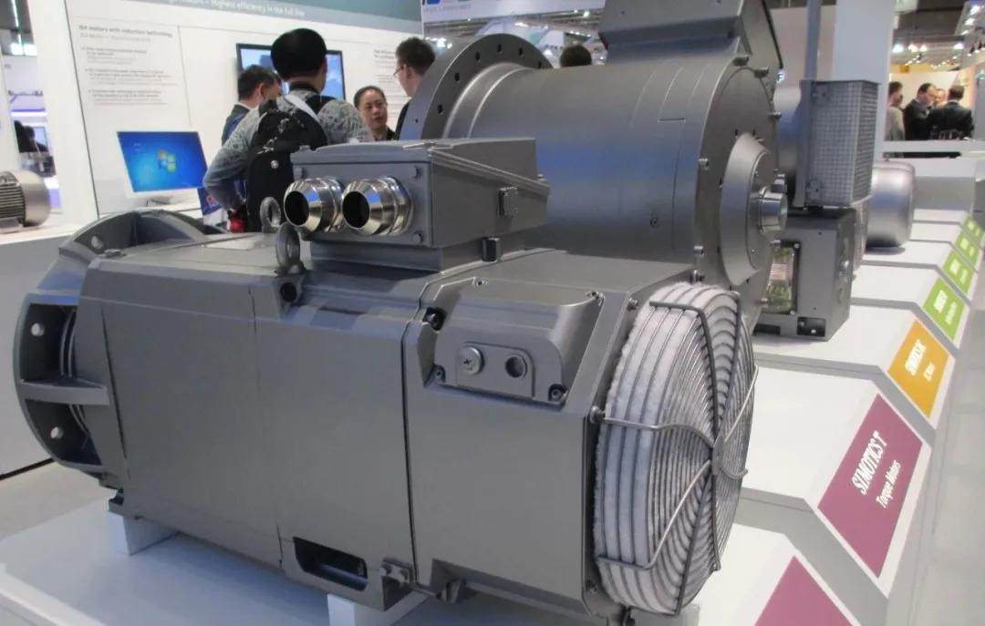 电机；；；そ峁褂胪阜缟⑷扔惺裁垂叵？？？？？？？